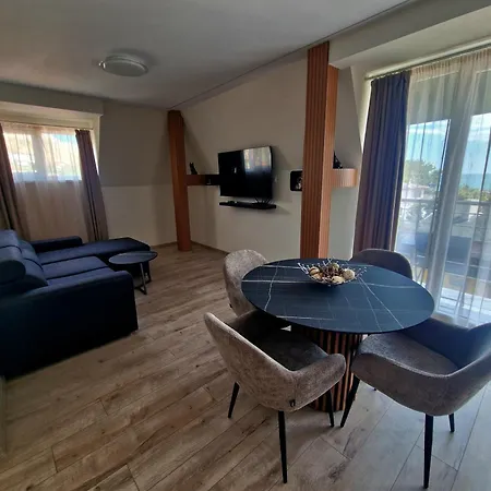 Simon Sky View Μπαλτσίκ